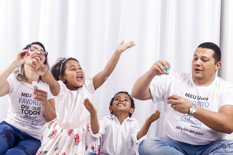 Vanessa, Tárcio e Família